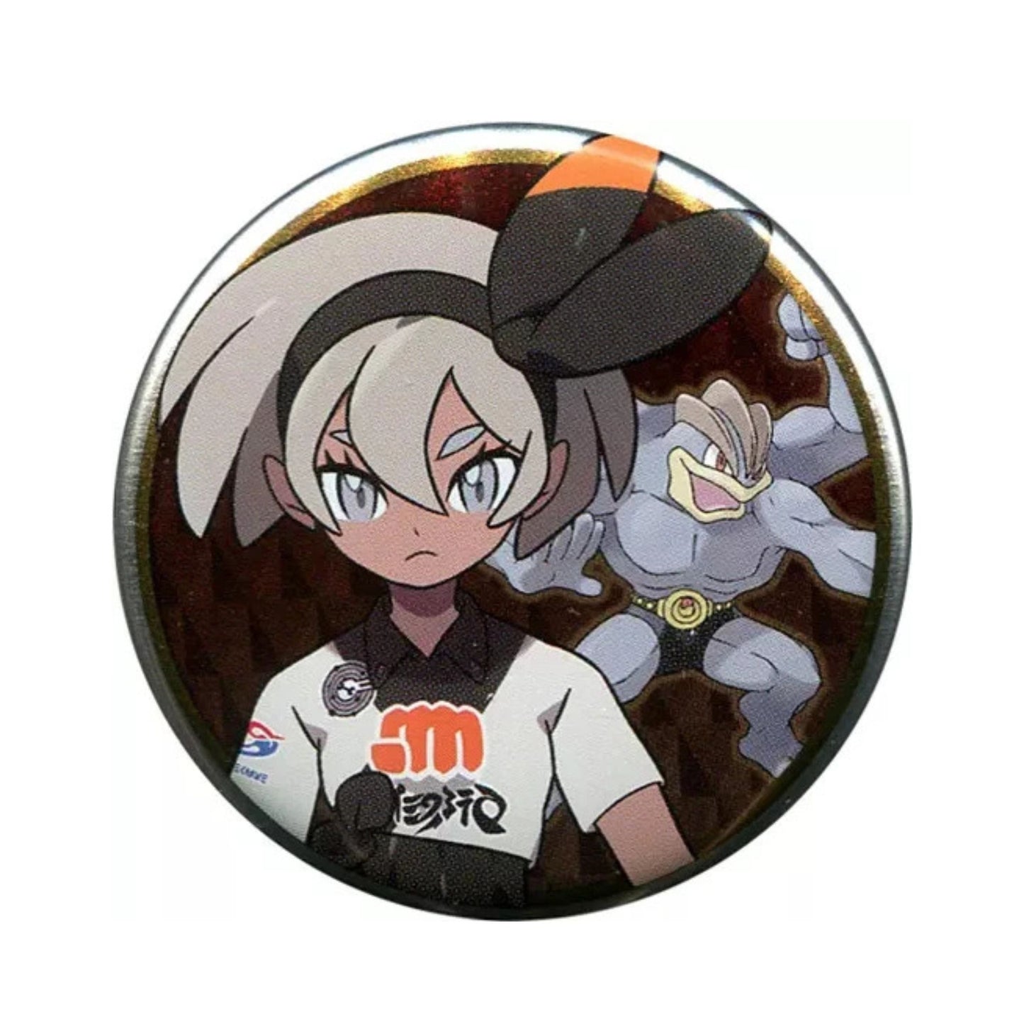 Pokémon Trainer Bea with Machamp – Official Pokémon Center Can Badge – 5.5 cm (2.2 in)