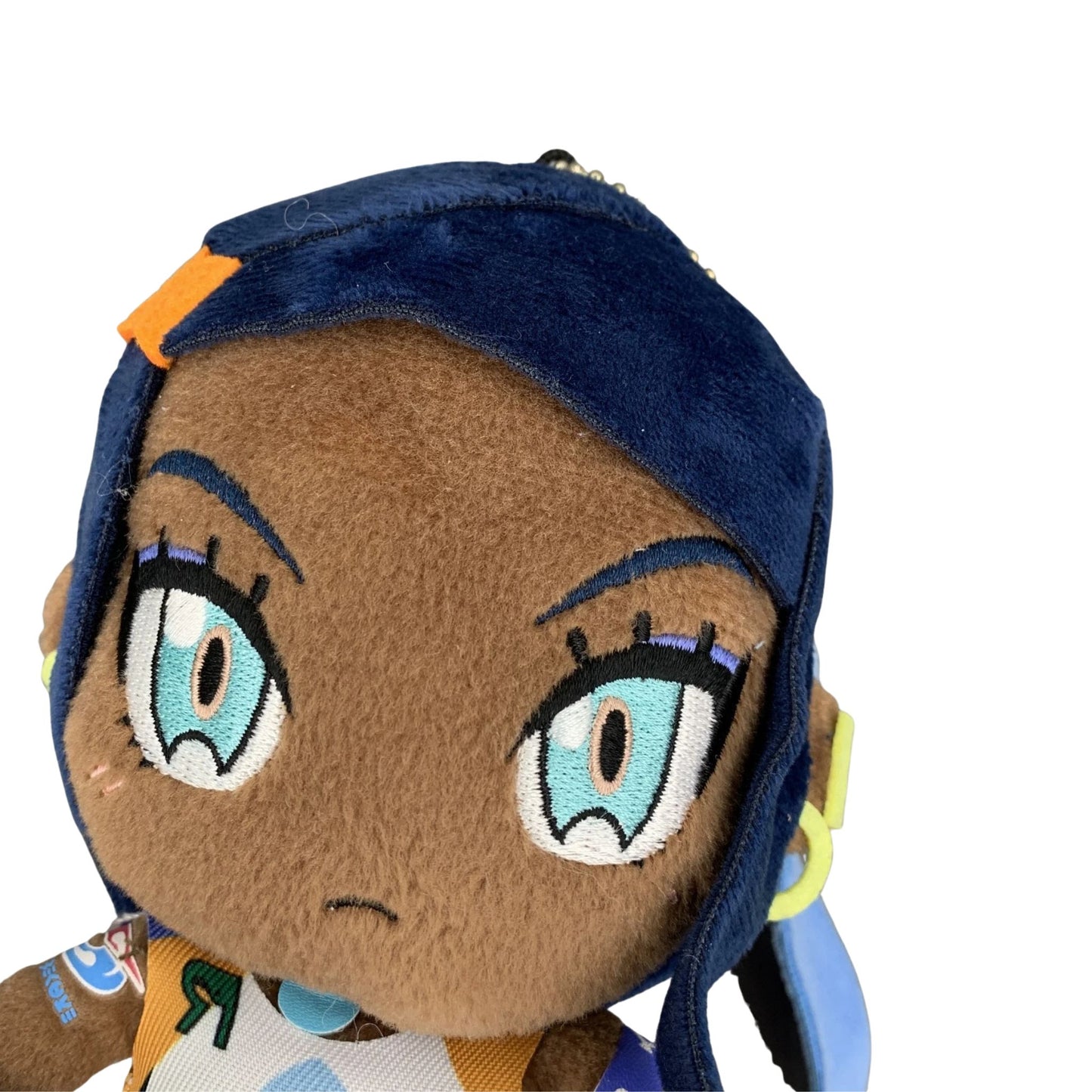 Pokémon Trainer Nessa – Official Pokémon Center Plushie – 19 cm (7.5 in)